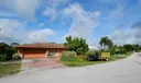 712 E Boulevard Chatelaine Photo