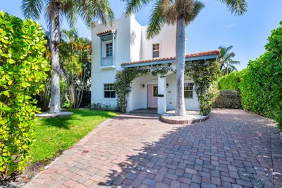 375 Plymouth Road 1