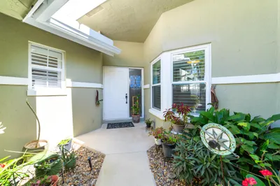 2433 SW Foxpoint Trail 1