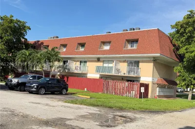 260 NW 107th Ave #207 1