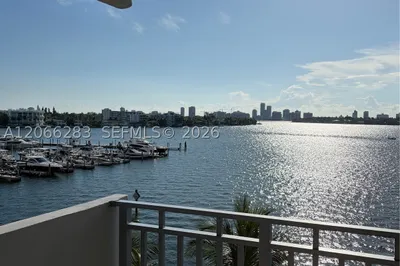 7545 E Treasure Dr #5G 1