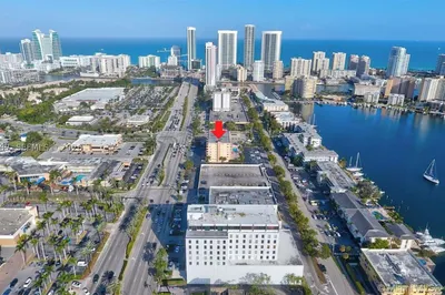 2200 E Hallandale Beach Blvd #112 1