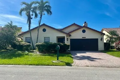 7045 GOLF POINTE Circle #7045 1