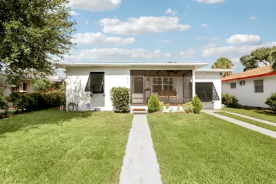 917 N Ocean Breeze 1