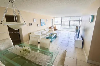 801 Three Islands Blvd #520 1