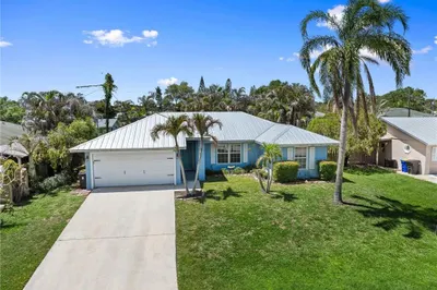 984 NW 16th Place 1