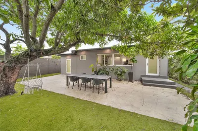 2263 SW 21st Ter 1