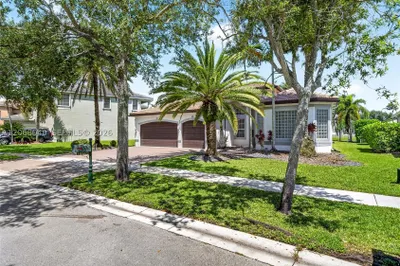 18609 SW 50th Ct 1