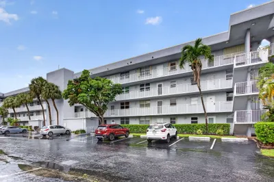 118 Royal Pk Drive #1f 1