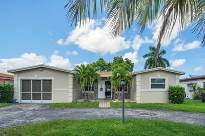 4921 NW 39th Street 1