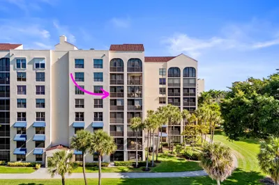 7572 Regency Lake Drive #601 1
