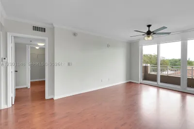 2665 SW 37th Ave #305 1