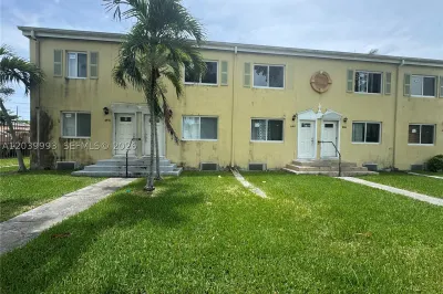 8456 NW 4th Ct #8456 1