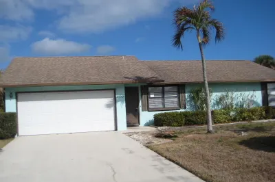 5189 SE Horse Point Road 1