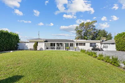15107 Jackson Road 1