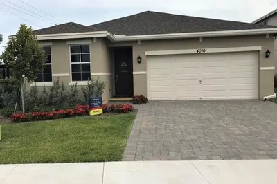 4010 Tomoka Drive 1