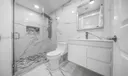 661 E 7th St Photo