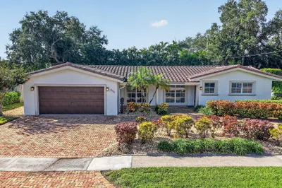 840 SW 2nd Street 1