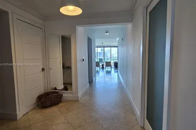 3330 NE 190 ST #915 1