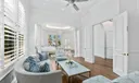 314 W Riverside Drive Photo