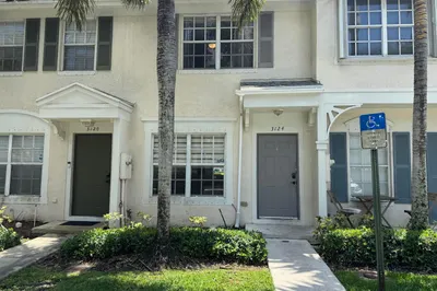 3124 SW 49th Street #119 1