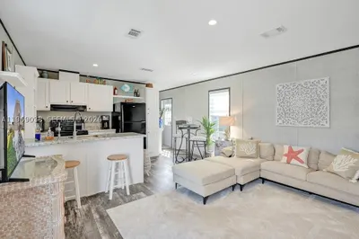315 NE Cardinal Lane Unit Lot L25 1