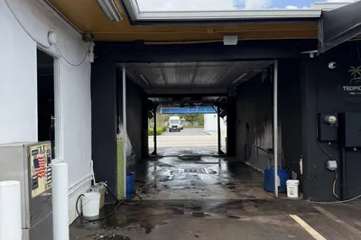 824 N Dixie Highway 1