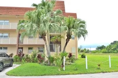 8841 Sunrise Lakes Boulevard #112 1