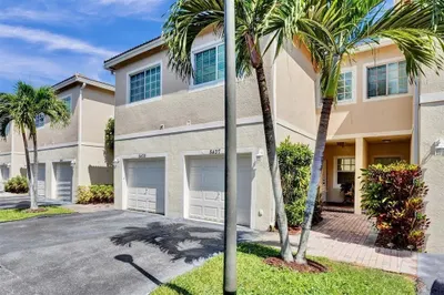 5437 Via Delray 1