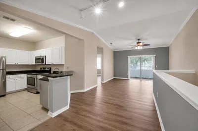 343 SE Rogers Court 1