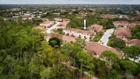 Just Listed | 208 SW Otter Run Place