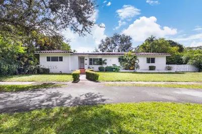 170 NW 105th St 1