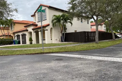 4111 SW 152nd Pl 1