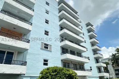 720 Collins Ave #309 1