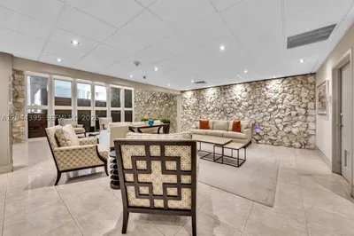 3111 N Ocean Dr #904 1