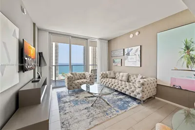 Hollywood Residential 1