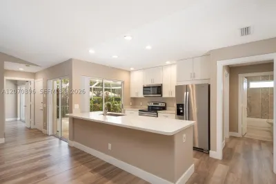 1404 Silverleaf Oak Ct 1