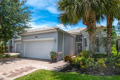 3785 NW Deer Oak Drive 1