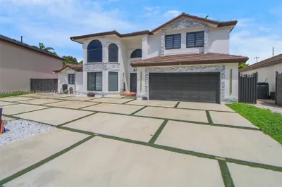 8467 NW 201st Ter 1