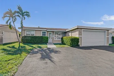 949 SE 10th Ct 1