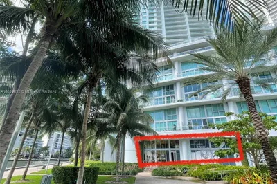 92 SW 3rd St 1
