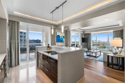 551 N Fort Lauderdale Beach Blvd #R2205 1