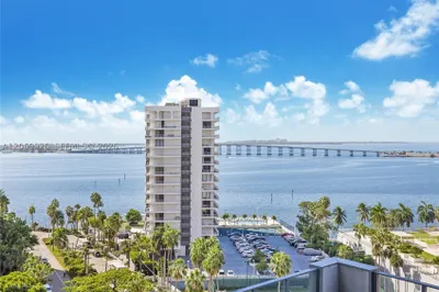 1451 Brickell Ave #1003 1