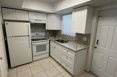 339 NW 32nd St #339 1