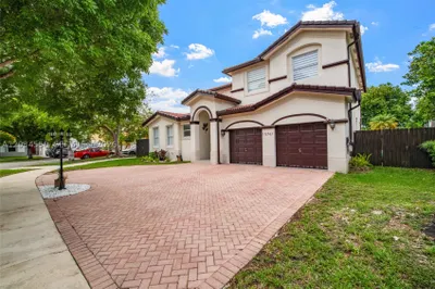 15761 SW 59th Ter 1