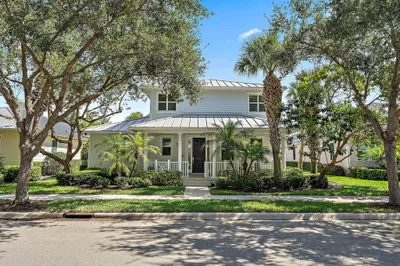 1041 Duval Street 1