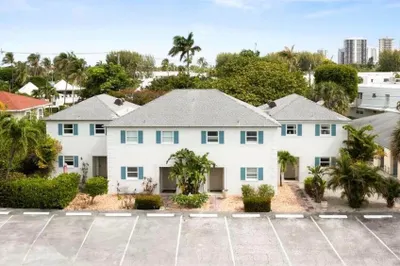 1218 Surf Road 1