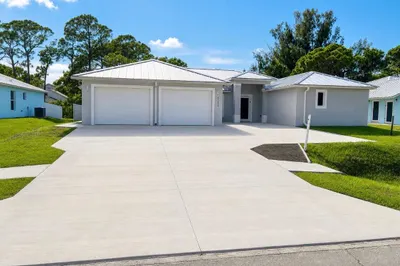 5913 Seagrape Drive 1