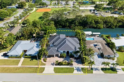608 Inlet Road 1
