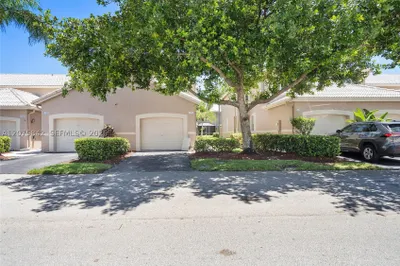 2224 Salerno Cir 1